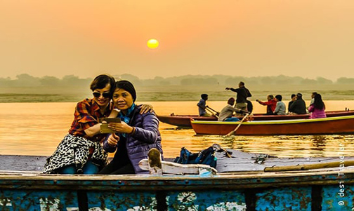 Hand Boat Tour in Varanasi
